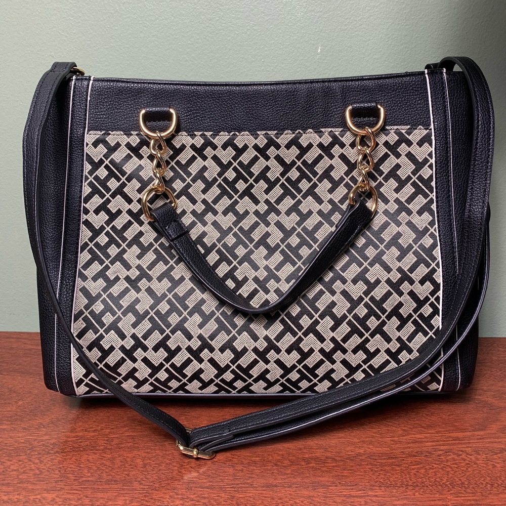 Tommy Hilfiger | Monogram Faux Leather Purse - Picture 2 of 10
